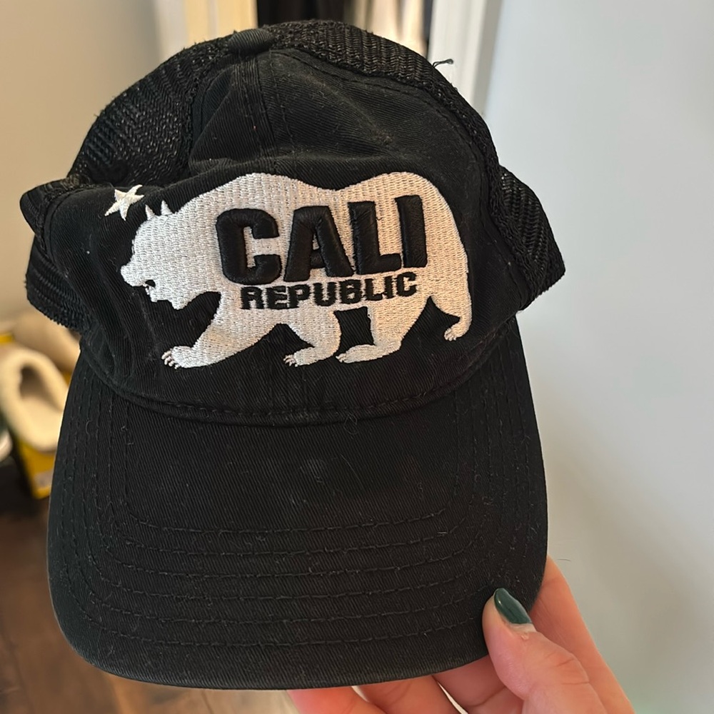 “Cali” black hat